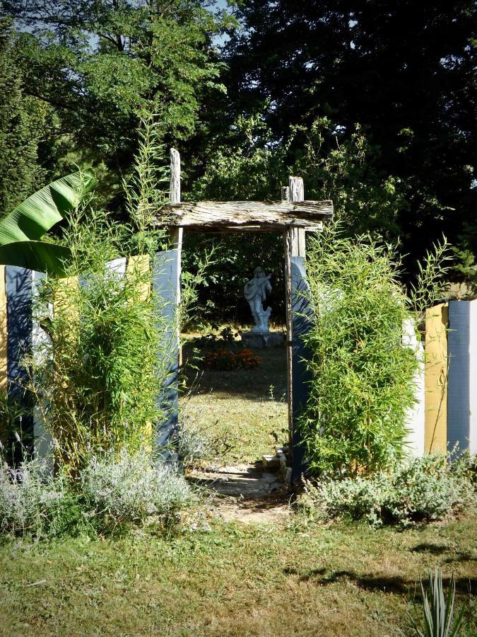 Domaine De Lalat - B&B With En-Suite Bathrooms All Rooms With Garden Views Montembœuf Exterior foto