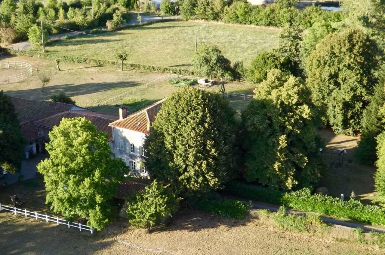 Domaine De Lalat - B&B With En-Suite Bathrooms All Rooms With Garden Views Montembœuf Exterior foto